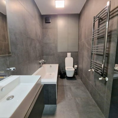 Miete einer geräumigen 3-Zimmer-Wohnung, 80 m², Seeblick, Campus, Constanța, Rumänien